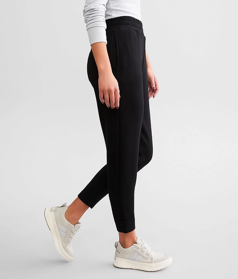 The Slim Pant