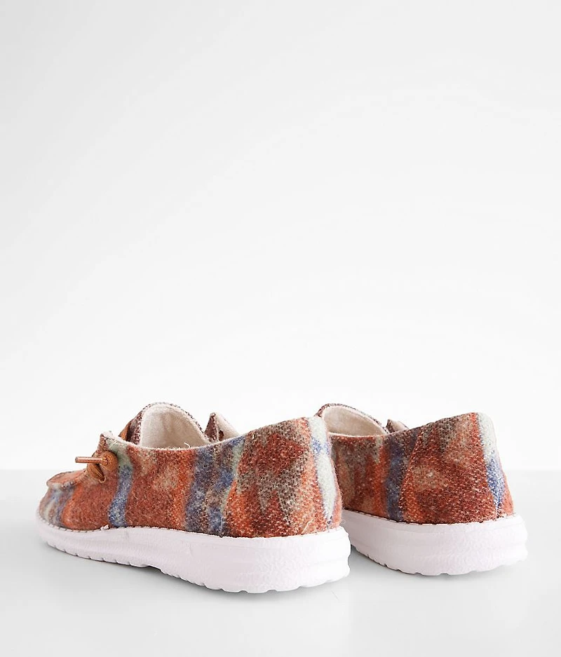 Aaliyah Shoe