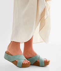Hero Platform Sandal