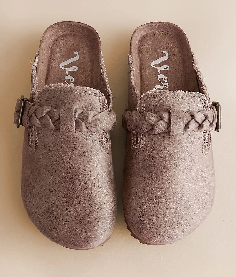 Iris Braided Strap Mule Shoe