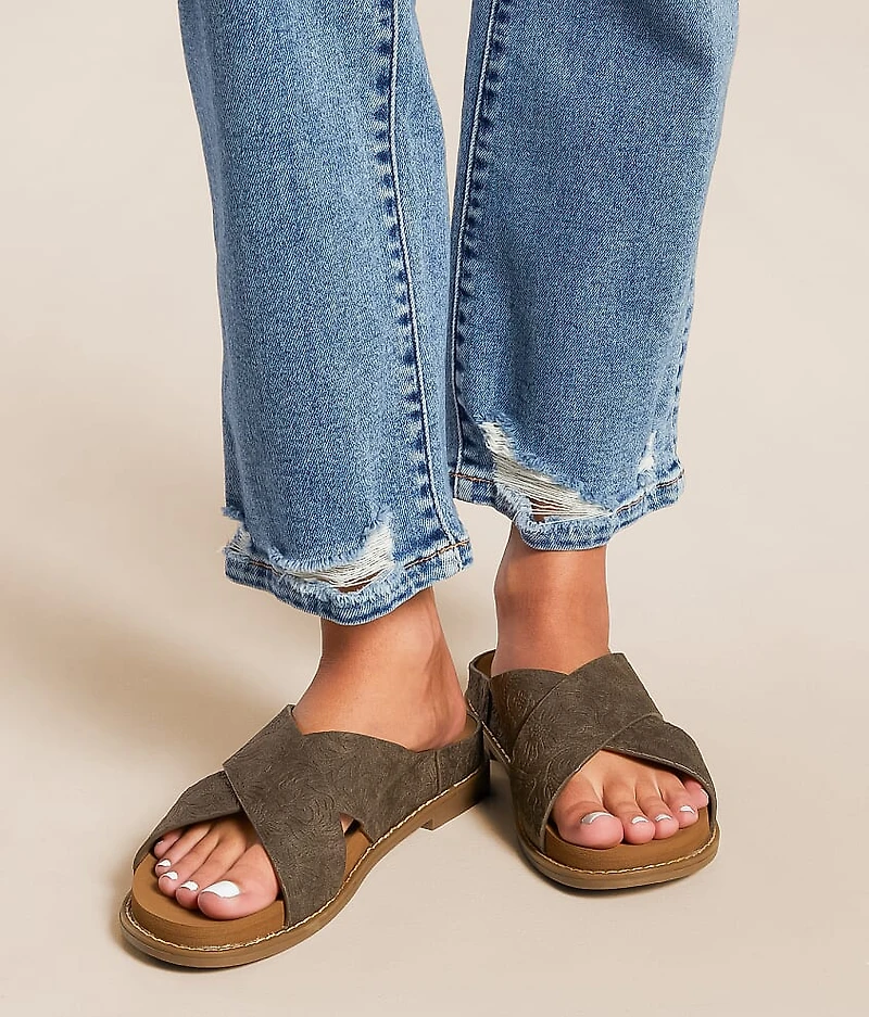 Tawney Sandal