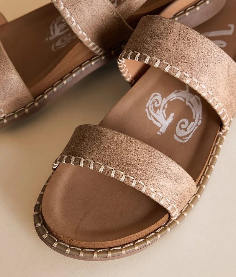 Yara Embroidered Sandal