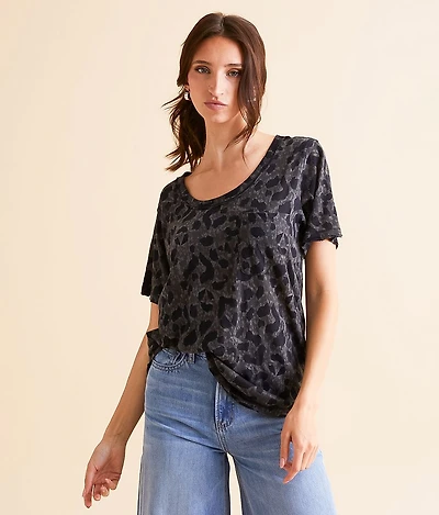 Clara Cheetah T-Shirt