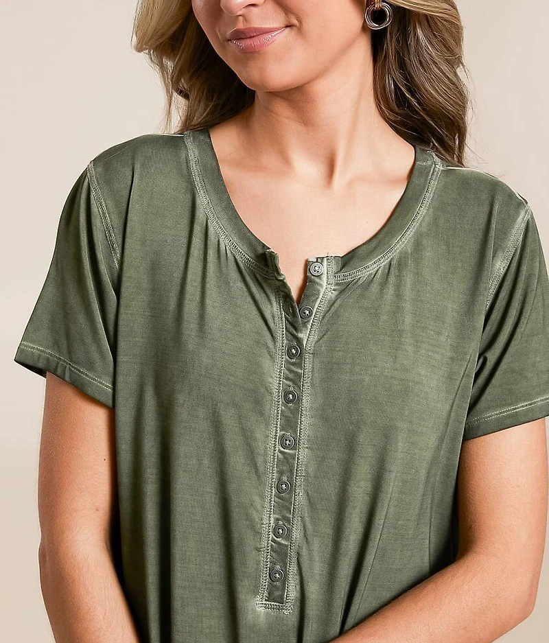 Sienna Sleek Henley