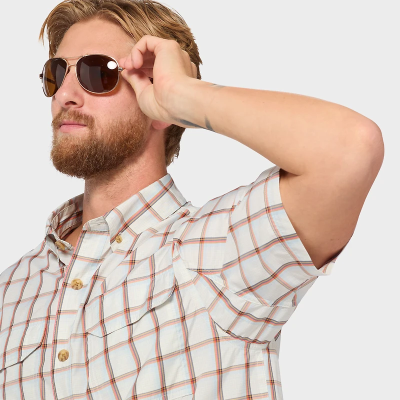 Men's Armachillo Relaxed Fit Short Sleeve Shirt