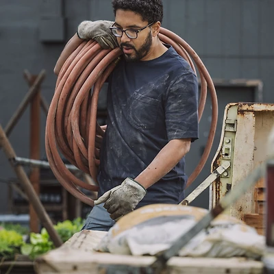 Men's Longtail T Standard Fit Short Sleeve Pocket Crew