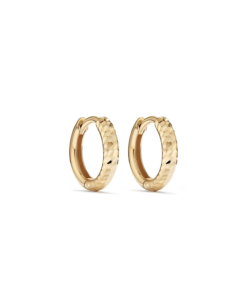 Boucles d'Oreilles Huggie Hoop Diamantées 9mm en Or Jaune 10kt