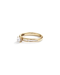 Bague de Fiançailles avec Accent Latéral en Diamant Rond Brillant et Baguette 0,77 Carat TW, et Princesse avec Halo Caché en Or Jaune 14 kt