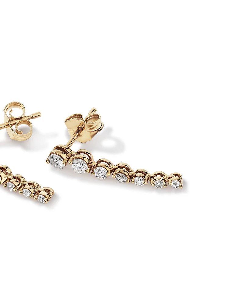 0,50 carat TW Boucles d'oreilles pendantes graduées en diamant en or jaune 18kt
