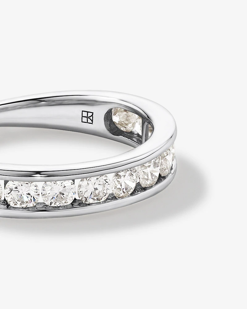 Bague De Mariage En Diamant De Laboratoire Rond Brillant De 1,00 Carat Poids Total Sertie En Canal En Or Jaune 14 Carats