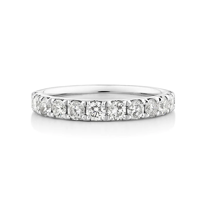 1.00 Carat TW Claw Set Diamond Wedding Ring in 14kt Yellow Gold