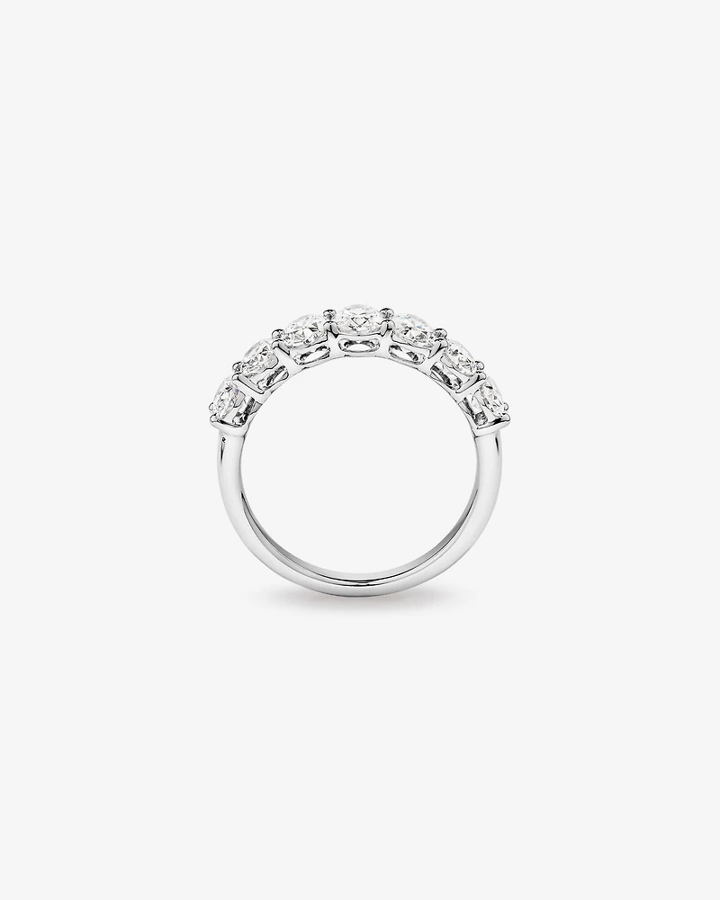Bague De Mariage En Diamant De Laboratoire Ovale De 2,00 Carats Poids Total En Or Blanc 14 Carats