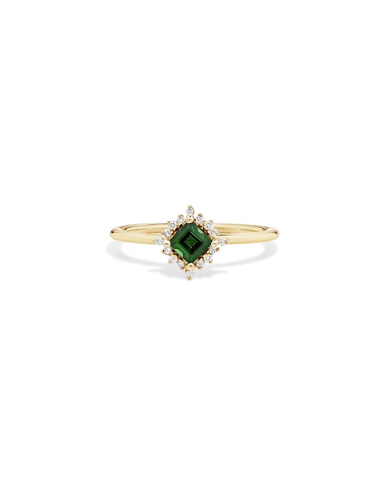 Ring with Green Tourmaline & Diamonds in 10kt Yellow Gold