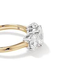 Bague De Fiançailles En Diamant De Laboratoire Trois Pierres De 2 Carats Poids Total Ovale En Or Blanc 14 Carats