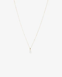 Pendant with Cultured Freshwater Pearl in 10kt Yellow Gold