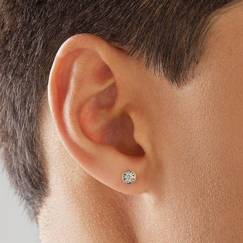 Single Solitaire Stud Earring with 0.10 Carat TW of Diamonds In 10kt Yellow Gold