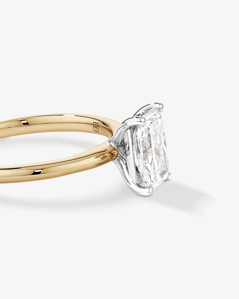 Bague De Fiançailles Solitaire En Diamant De Laboratoire Taille Radiante De 1,25 Carat Poids Total En Or Blanc 14 Carats