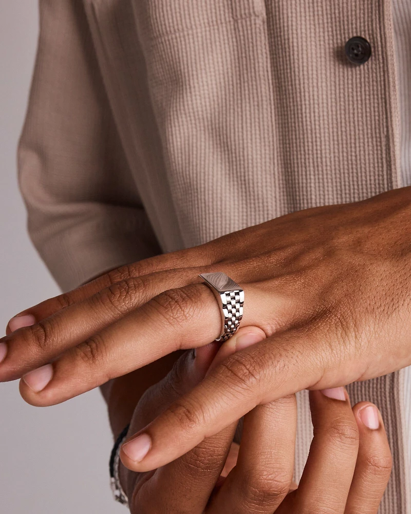 Bague chevalière texturée à motif de maillons pour hommes en argent sterling