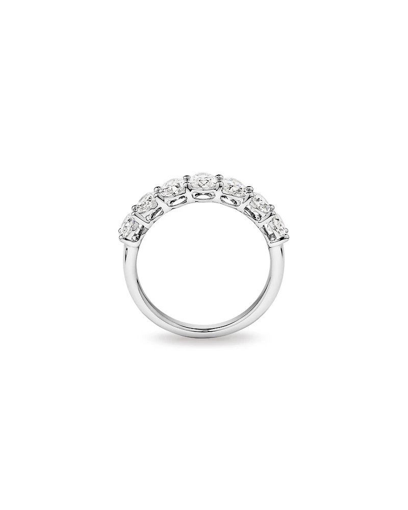 Bague De Mariage En Diamant De Laboratoire Ovale De 2,00 Carats Poids Total En Or Blanc 14 Carats