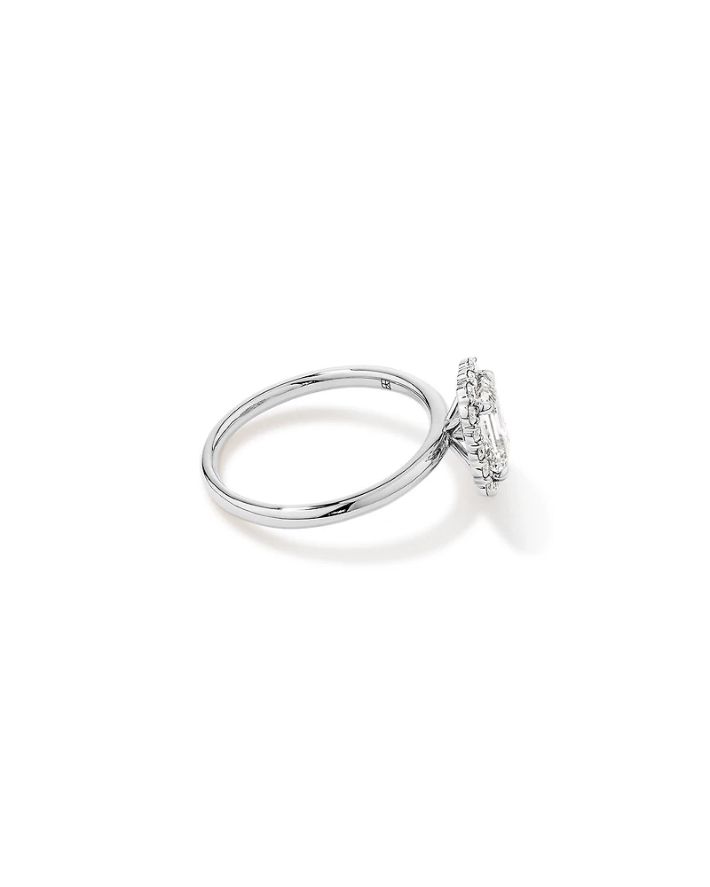 Bague De Fiançailles Halo En Diamant De Laboratoire Taille Émeraude De 1,46 Carat Poids Total En Or Jaune Et Blanc 14 Carats