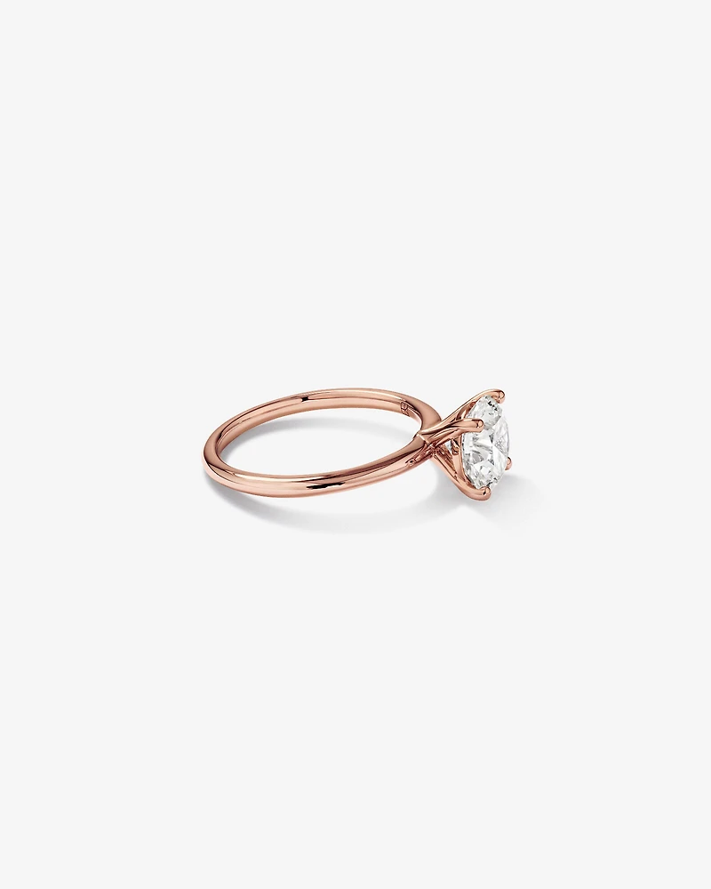 Bague De Fiançailles Solitaire En Diamant De Laboratoire Rond Brillant De 2 Carats Poids Total En Or Blanc 14 Carats