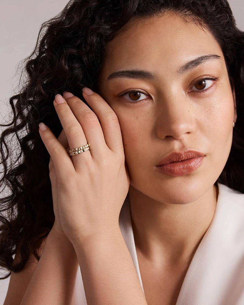 Bague Signature Connect Linéaire avec Diamant en Or Jaune 10 carats