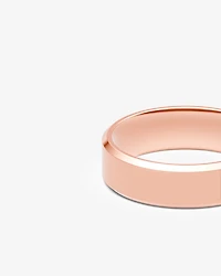 7mm Flat Bevelled Wedding Band in 10kt White Gold