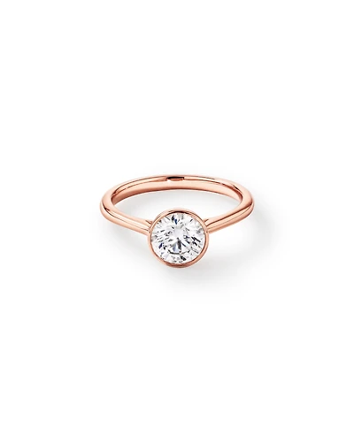 Bague De Fiançailles En Diamant De Laboratoire Rond Brillant De 1,25 Carat Poids Total, Sertie Dans Un Chaton En Or Jaune 14 Carats