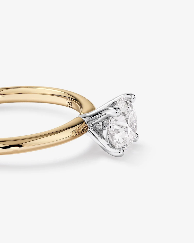 Bague De Fiançailles Solitaire En Diamant De Laboratoire Rond Brillant De 1 Carat Poids Total En Or Blanc 14 Carats