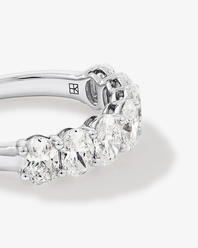 Bague De Mariage En Diamant De Laboratoire Ovale De 2,00 Carats Poids Total En Or Blanc 14 Carats
