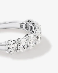 Bague De Mariage En Diamant De Laboratoire Ovale De 2,00 Carats Poids Total En Or Blanc 14 Carats