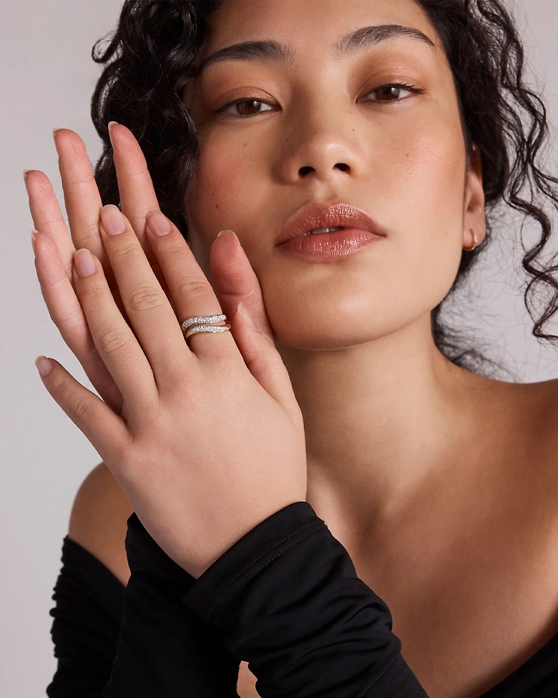 Carat TW Diamond Stardust Wave Ring in 10kt Yellow Gold