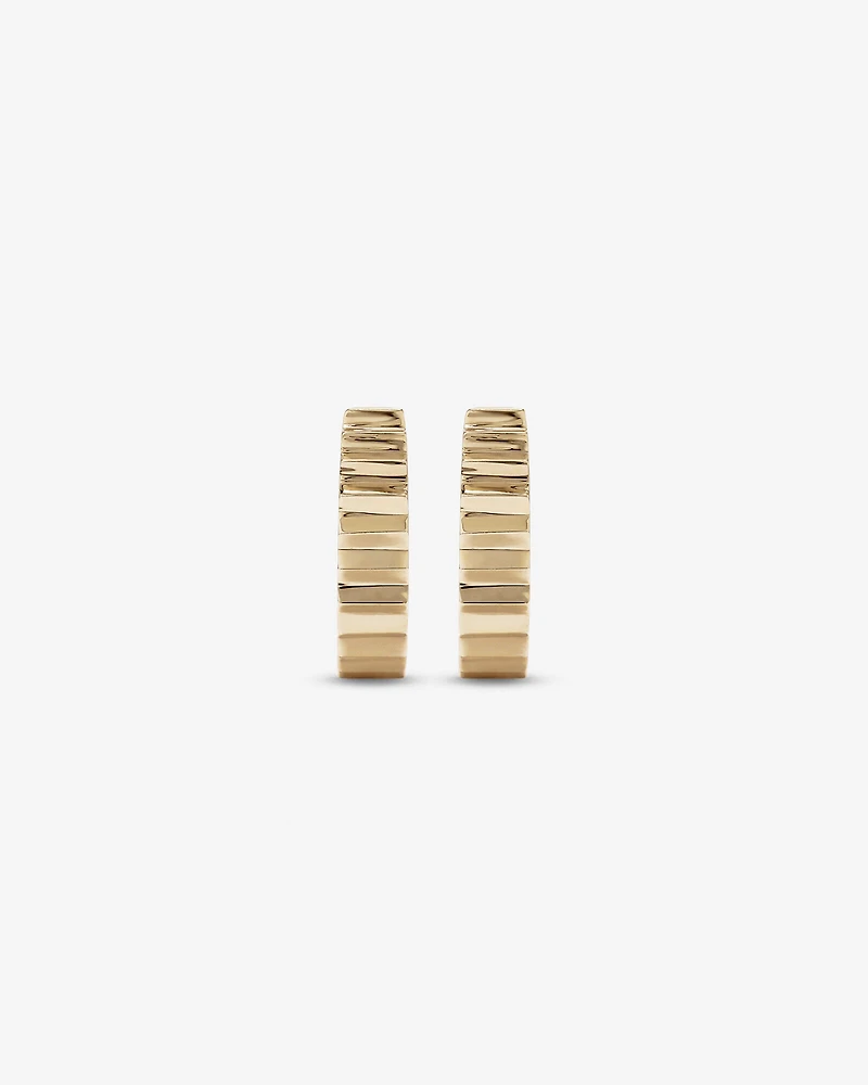 Ribbed Huggie Hoop Earrings in 10kt White Gold