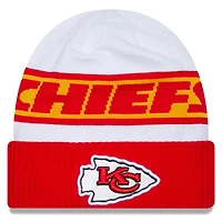 Kansas City Chiefs New Era 2023 White Sideline Tech Cuffed Knit Hat