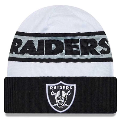 Las Vegas Raiders New Era 2023 White Sideline Tech Cuffed Knit Hat