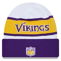 Minnesota Vikings New Era 2023 White Sideline Tech Cuffed Knit Hat