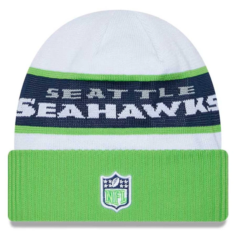 Seattle Seahawks New Era 2023 White Sideline Tech Cuffed Knit Hat
