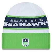 Seattle Seahawks New Era 2023 White Sideline Tech Cuffed Knit Hat