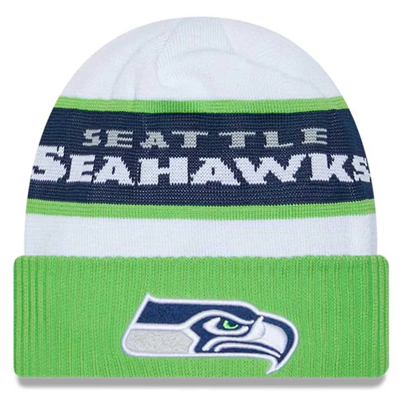 Seattle Seahawks New Era 2023 White Sideline Tech Cuffed Knit Hat