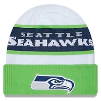 Seattle Seahawks New Era 2023 White Sideline Tech Cuffed Knit Hat