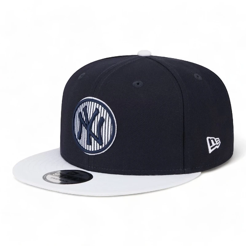 New York Yankees Navy White 2024 Batting Practice New Era 9FIFTY Snapback Hat