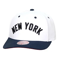 New York Yankees White Navy Mitchell & Ness Pro Crown Snapback Hat