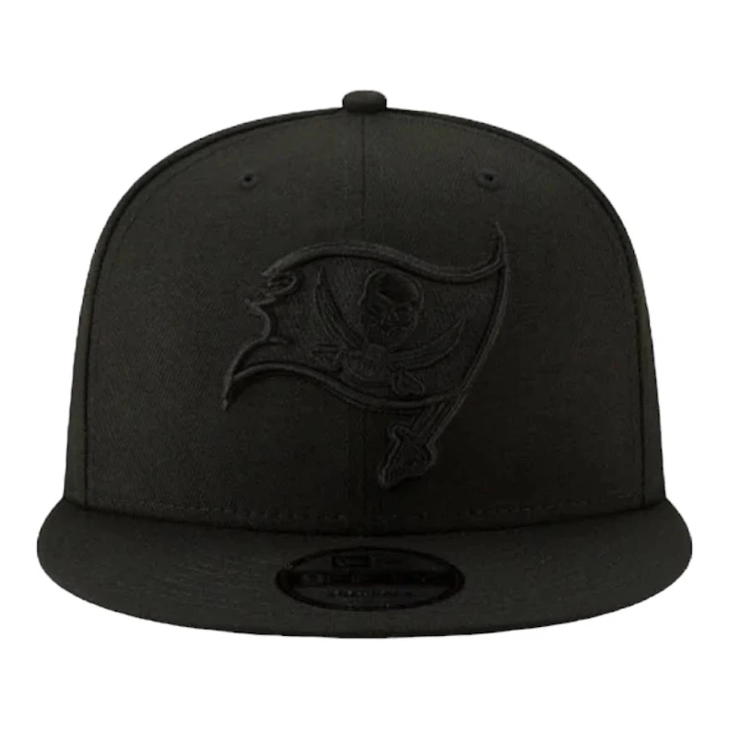Tampa Bay Buccaneers Black on Black Basic New Era 9FIFTY Snapback Hat