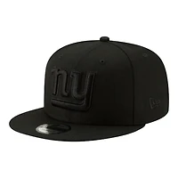 New York Giants Black on Black Basic New Era 9FIFTY Snapback Hat