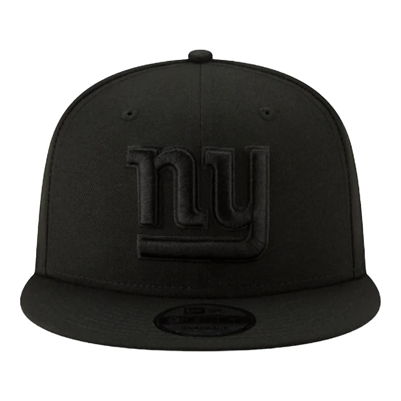 New York Giants Black on Black Basic New Era 9FIFTY Snapback Hat