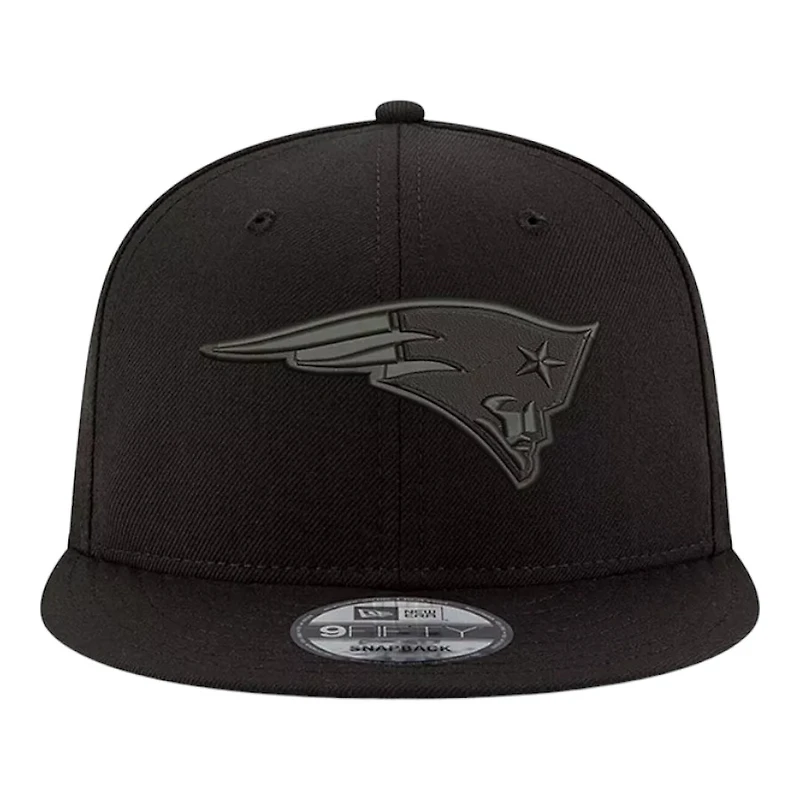 New England Patriots Black on Black Basic New Era 9FIFTY Snapback Hat