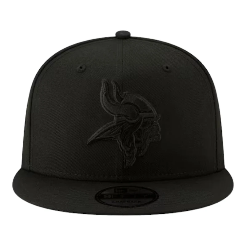 Minnesota Vikings Black on Black Basic New Era 9FIFTY Snapback Hat