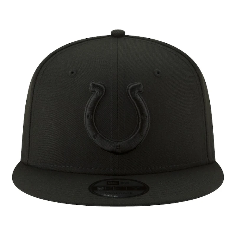 Indianapolis Colts Black on Black Basic New Era 9FIFTY Snapback Hat