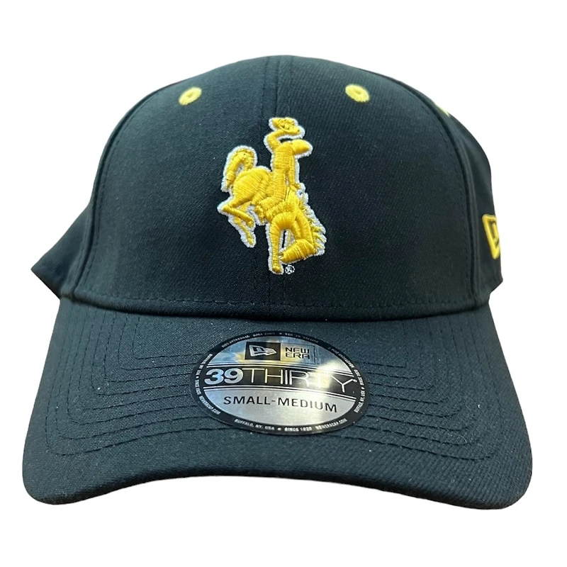Wyoming Cowboys Black New Era 39THIRTY Flex Hat