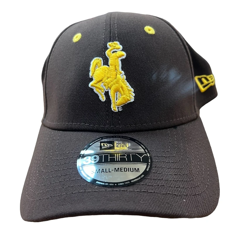 Wyoming Cowboys Brown and Yellow New Era 39THIRTY Flex Hat
